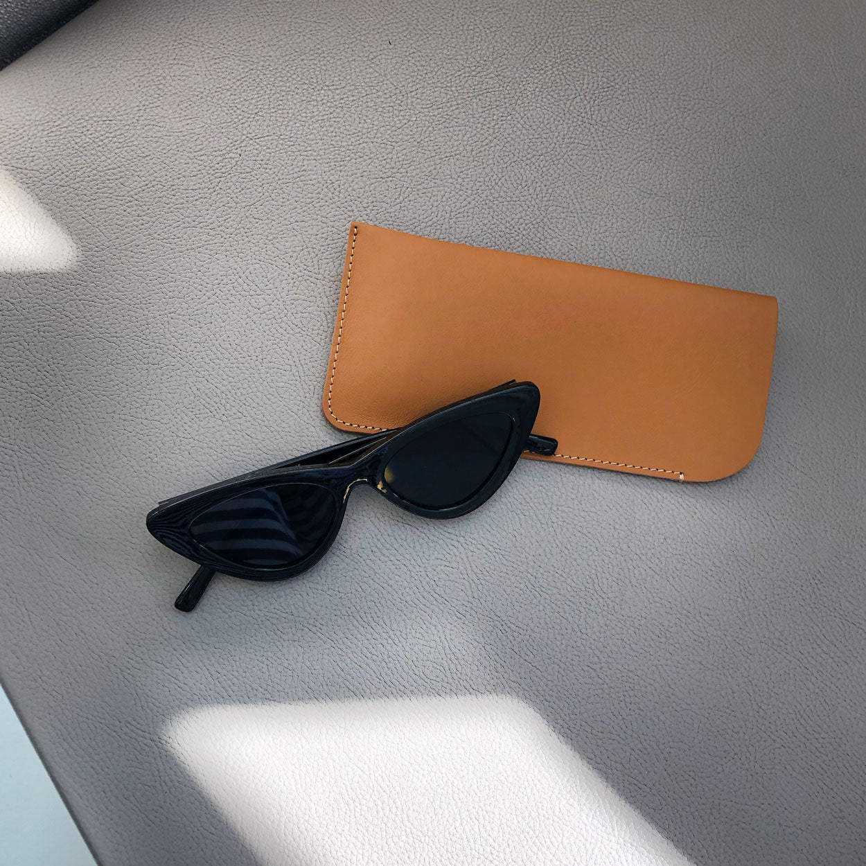 Saddle
